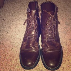Men’s leather brown boot size 9
